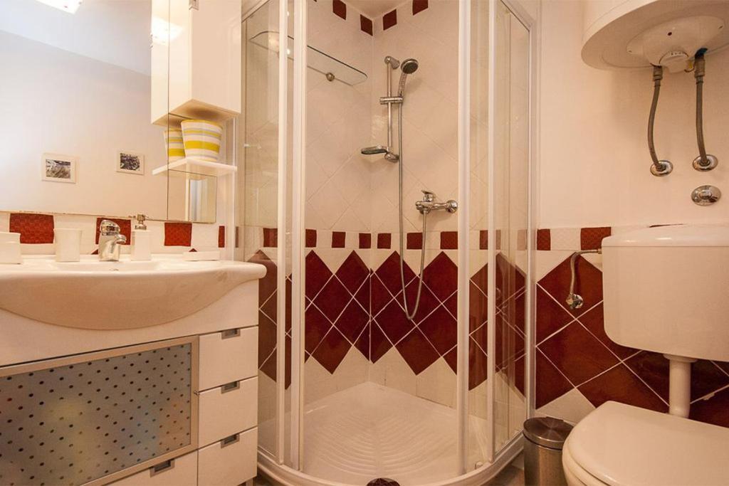 Apartments Mediteranea バスカ エクステリア 写真
